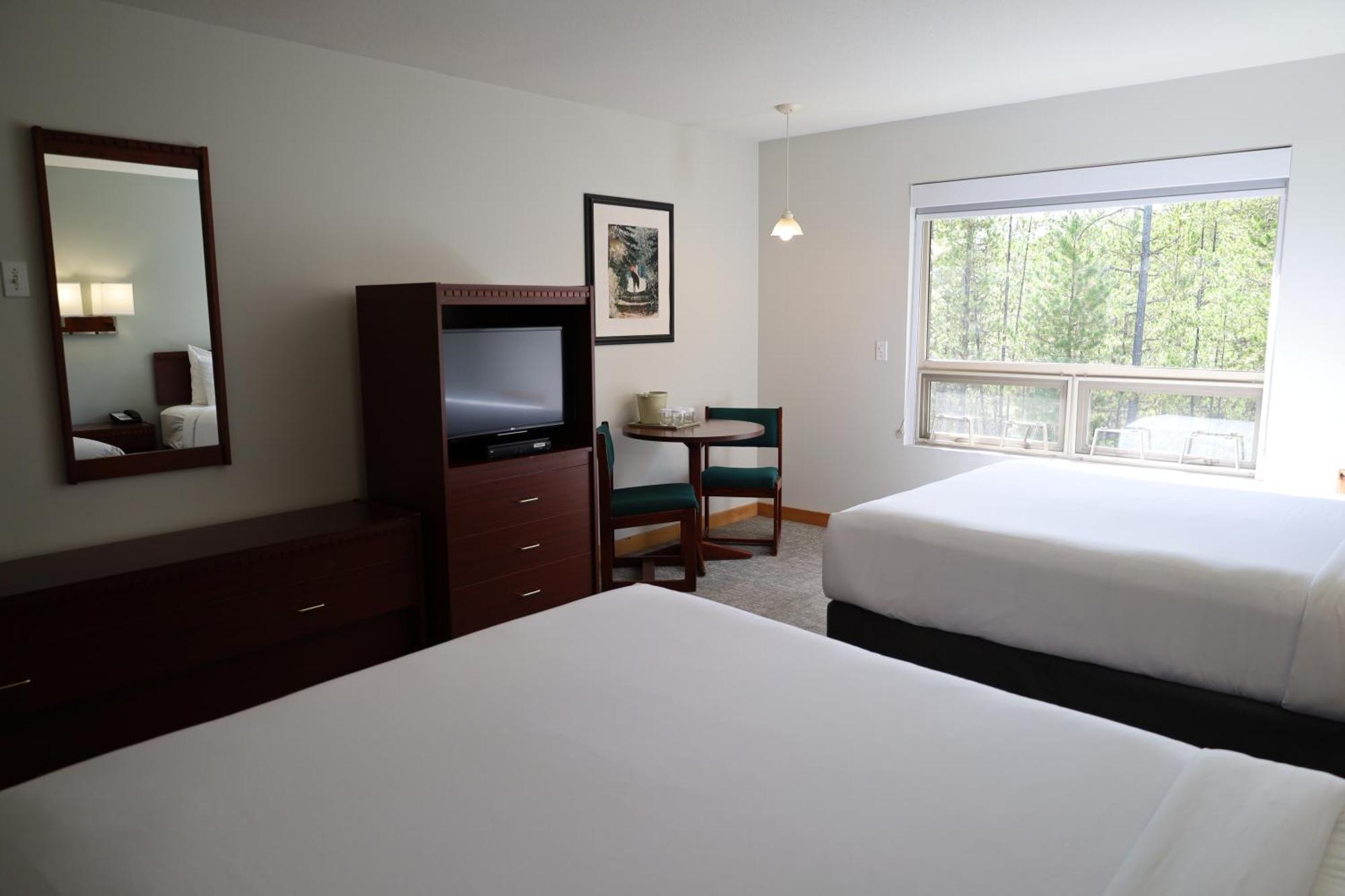 Glacier Mountain Lodge بلو ريفر المظهر الخارجي الصورة