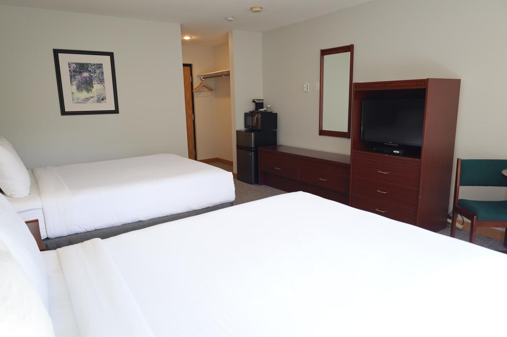 Glacier Mountain Lodge بلو ريفر المظهر الخارجي الصورة